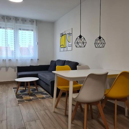 River68 - Apartment In Rijeka Exteriör bild