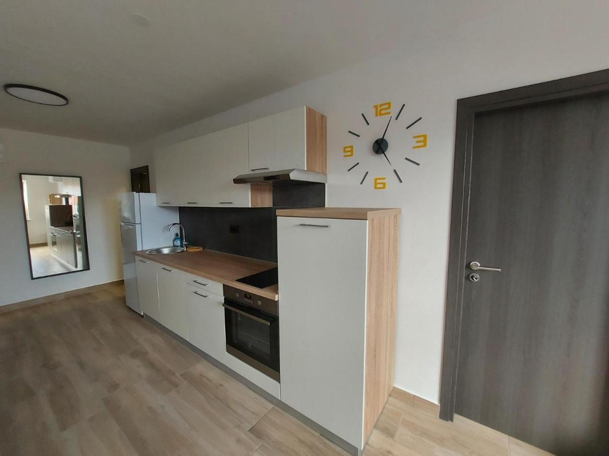 River68 - Apartment In Rijeka Exteriör bild