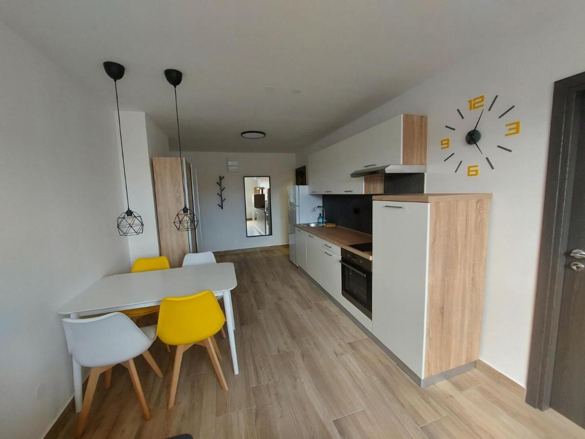 River68 - Apartment In Rijeka Exteriör bild